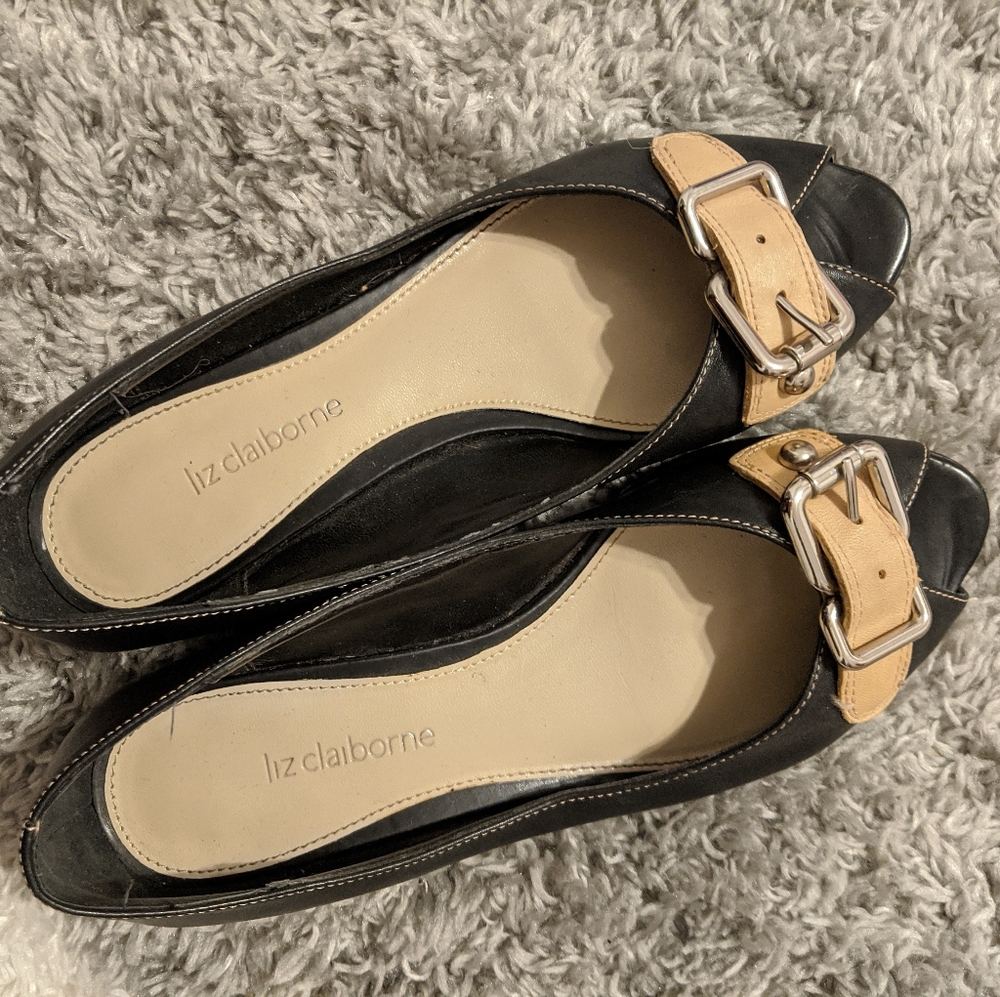 Liz Claiborne Open Toe Flats- Size 6